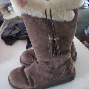 UGG tall suede boots zip 8 tassles
